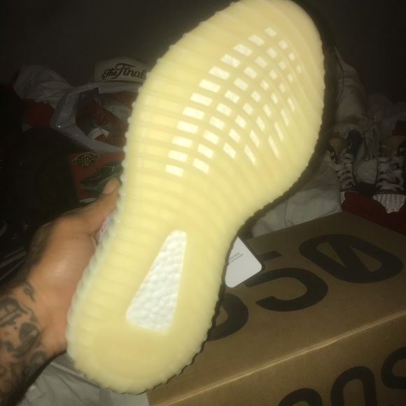 Yeezy - Picture 2 of 2